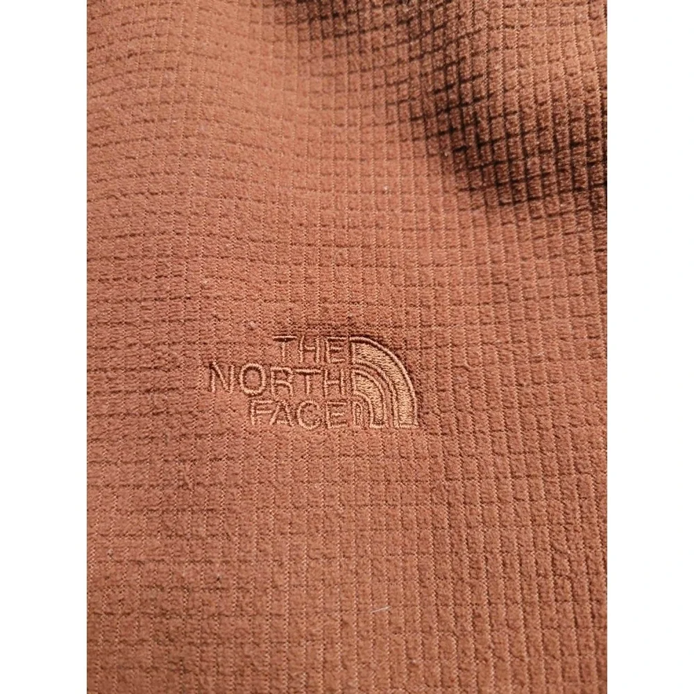 The North Face Rust 1/4‎ Zip Waffle Weave Pullover Men's Large
